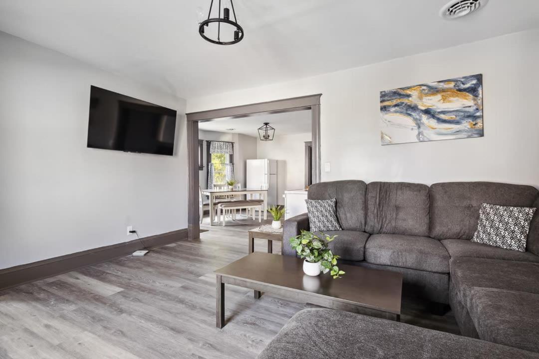 Spacious 6Br 2Ba Minutes For The Falls & Casino Niagara Falls Exterior foto
