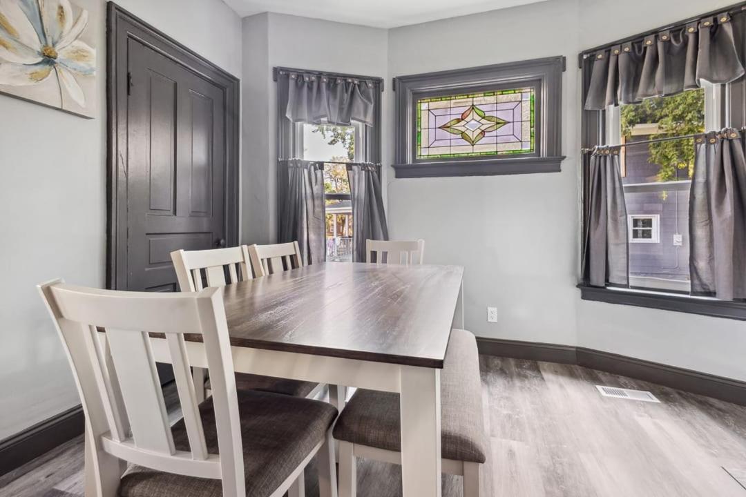Spacious 6Br 2Ba Minutes For The Falls & Casino Niagara Falls Exterior foto