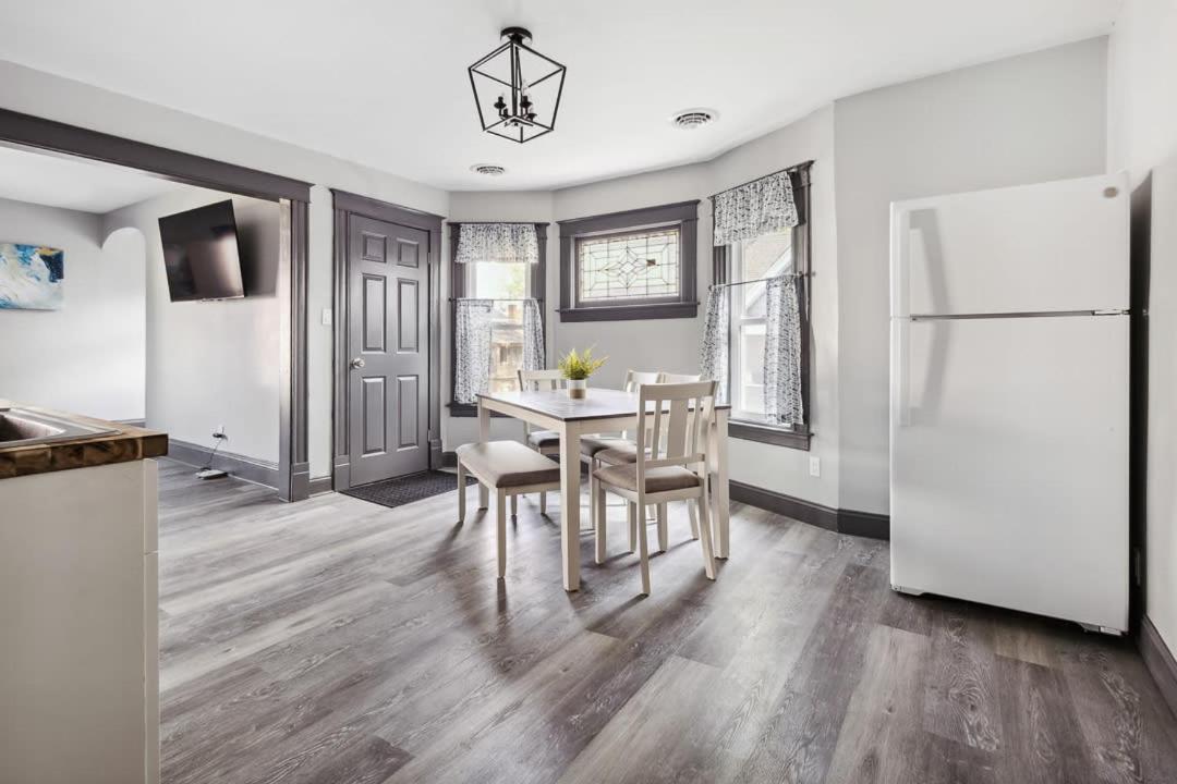 Spacious 6Br 2Ba Minutes For The Falls & Casino Niagara Falls Exterior foto